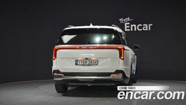 Kia Carnival 2024 — Şəkil 4/20