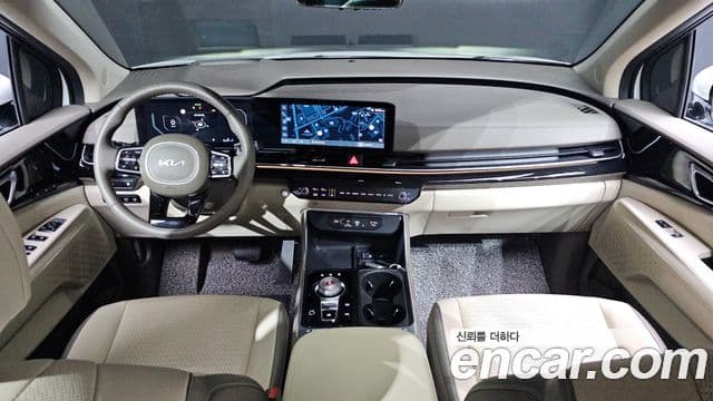 Kia Carnival 2024 — Şəkil 7/20
