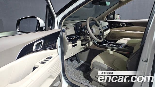 Kia Carnival 2024 — Şəkil 10/20