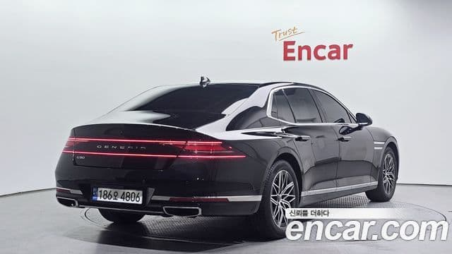 Genesis G90 2023 — Şəkil 1/20