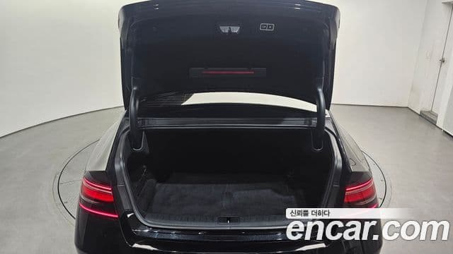 Genesis G90 2023 — фото 19 из 20