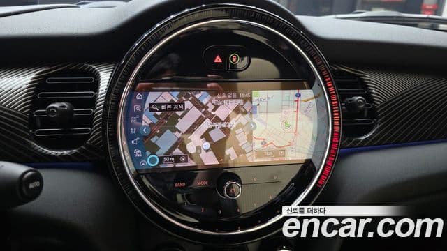 Mini Cooper S Convertible 2023 — Photo 19/31