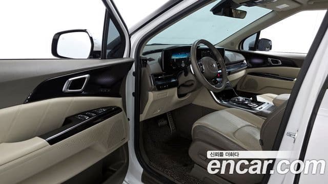 Kia Carnival 2021 — ფოტო 10/20