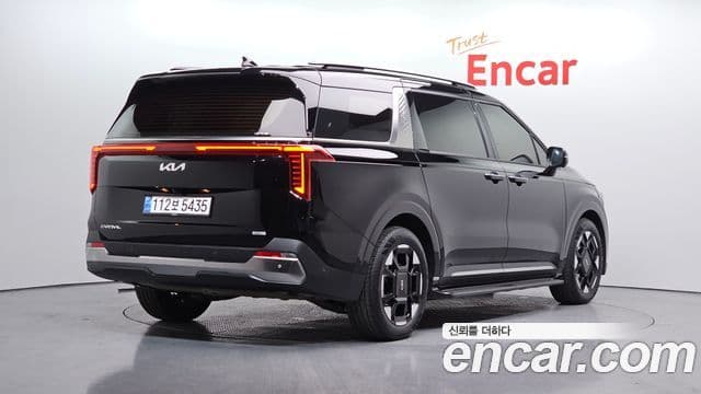 Kia Carnival 2025 — Şəkil 2/20