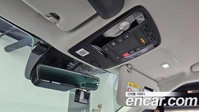 Kia Carnival 2025 — Şəkil 19/20