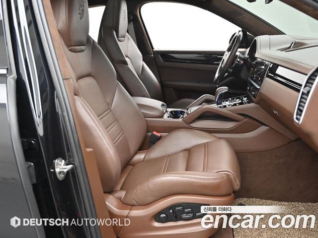 Porsche Cayenne 2022 — Şəkil 9/20