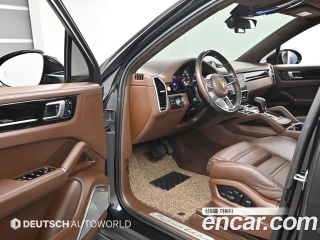 Porsche Cayenne 2022 — Şəkil 11/20