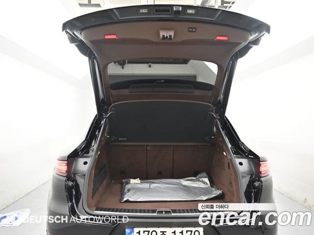 Porsche Cayenne 2022 — Şəkil 19/20