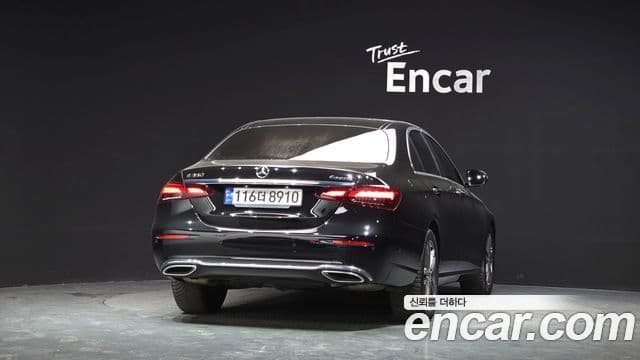 Mercedes-Benz E-Class 2022 — Şəkil 3/20
