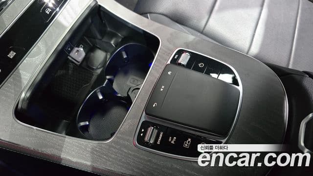 Mercedes-Benz E-Class 2022 — Şəkil 17/20