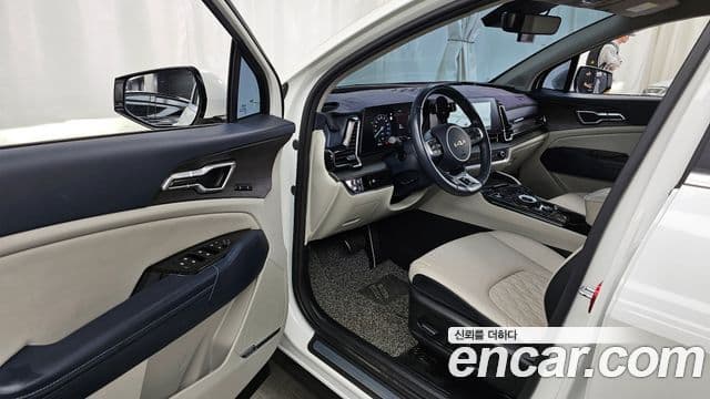 Kia Sportage 2023 — ფოტო 10/20