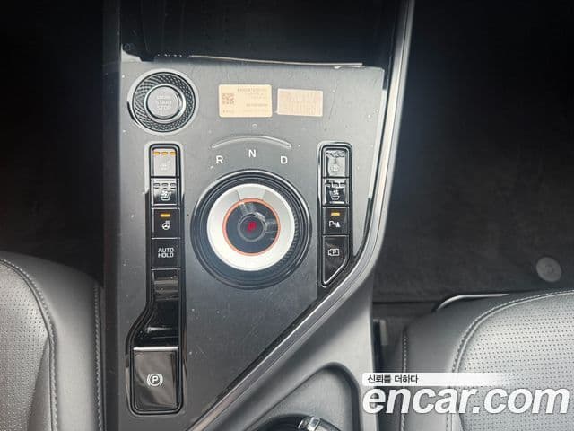 Kia Niro 2022 — Фото 10/20