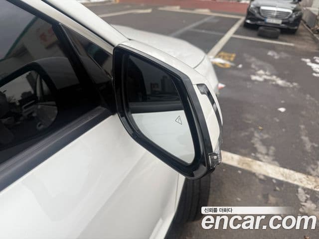 Kia Niro 2022 — Фото 11/20