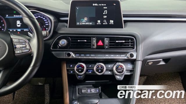 Genesis G70 2019 — Şəkil 14/20