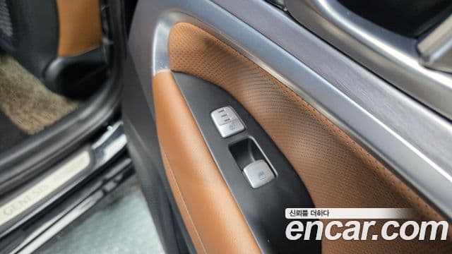 Genesis G70 2019 — Şəkil 19/20