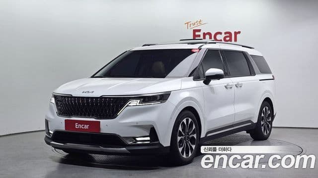 Kia Carnival 2023 — ფოტო 1/20