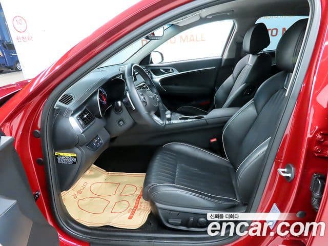 Genesis G70 2019 — ფოტო 6/20