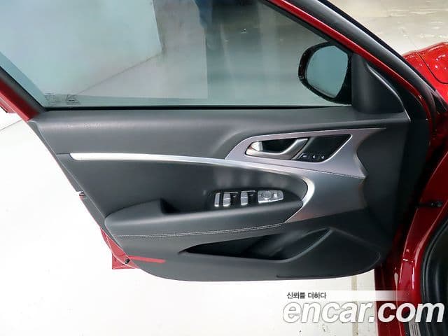 Genesis G70 2019 — ფოტო 14/20
