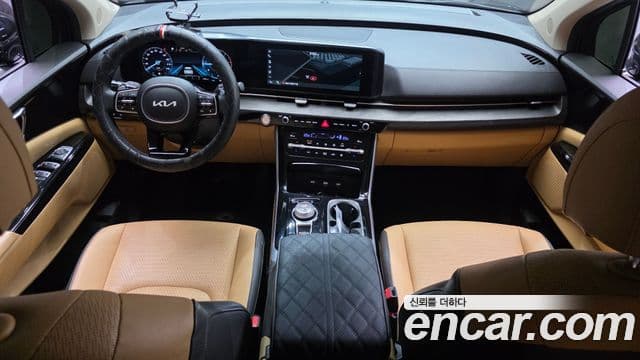 Kia Carnival 2023 — ფოტო 7/20
