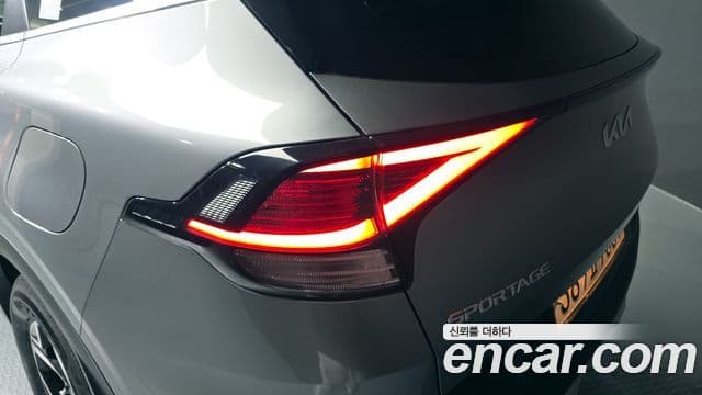 Kia Sportage 2021 — Şəkil 25/30