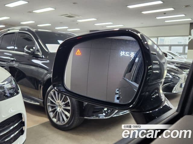 Kia Carnival 2025 — Şəkil 6/20