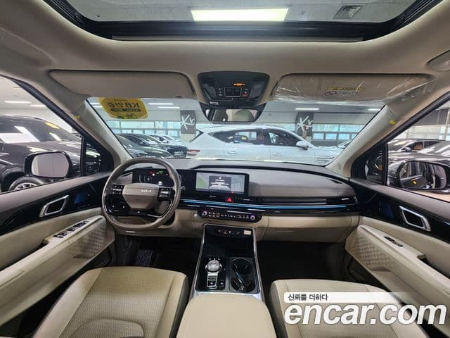 Kia Carnival 2025 — Şəkil 16/20