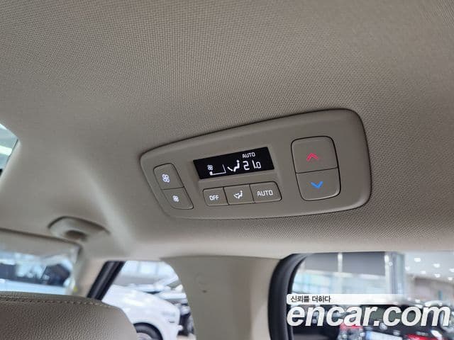 Kia Carnival 2025 — ფოტო 17/20