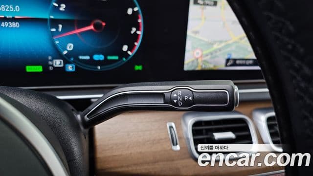 Mercedes-Benz GLE-Class 2019 — ფოტო 9/20