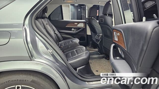 Mercedes-Benz GLE-Class 2019 — ფოტო 12/20