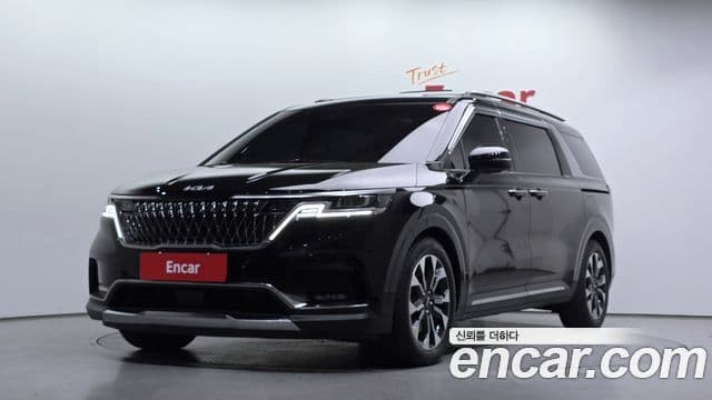 Kia Carnival 2023 — Фото 1/20