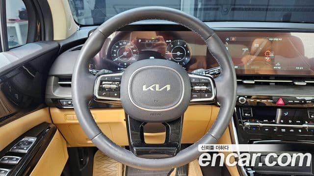 Kia Carnival 2023 — Фото 14/20