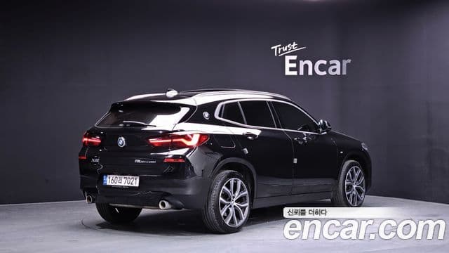 BMW X2 2021 — Şəkil 8/20