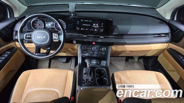 Kia Carnival 2022 — ფოტო 7/20