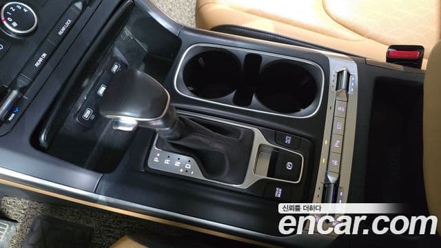 Kia Carnival 2022 — ფოტო 9/20