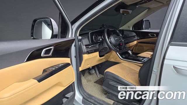Kia Carnival 2022 — ფოტო 10/20