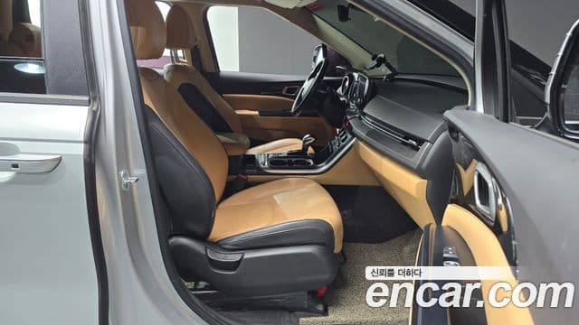 Kia Carnival 2022 — ფოტო 11/20