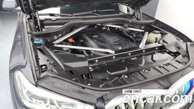 BMW X6 2022 — ფოტო 6/20
