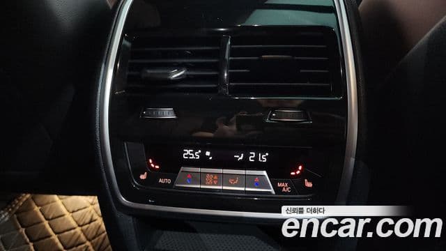 BMW X6 2022 — ფოტო 16/20