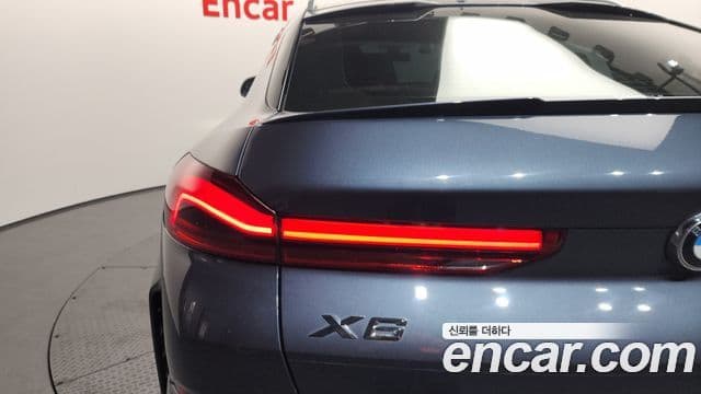 BMW X6 2022 — Photo 11/30