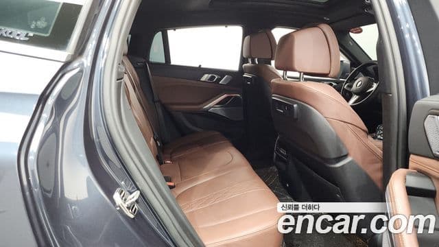 BMW X6 2022 — Photo 27/30
