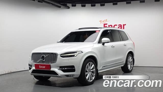 Volvo XC90 2019 — ფოტო 9/20