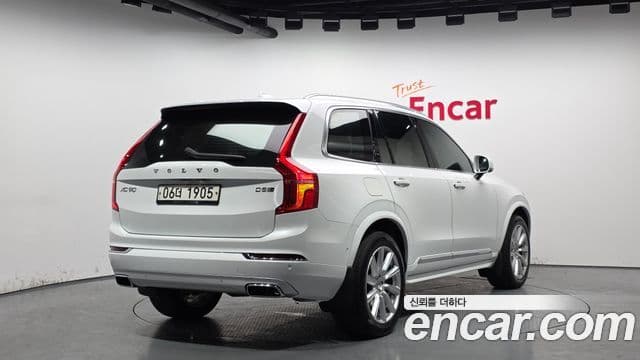 Volvo XC90 2019 — ფოტო 1/20