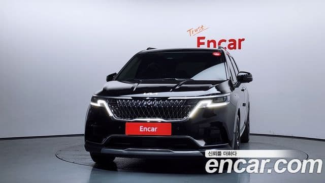 Kia Carnival 2023 — ფოტო 14/20