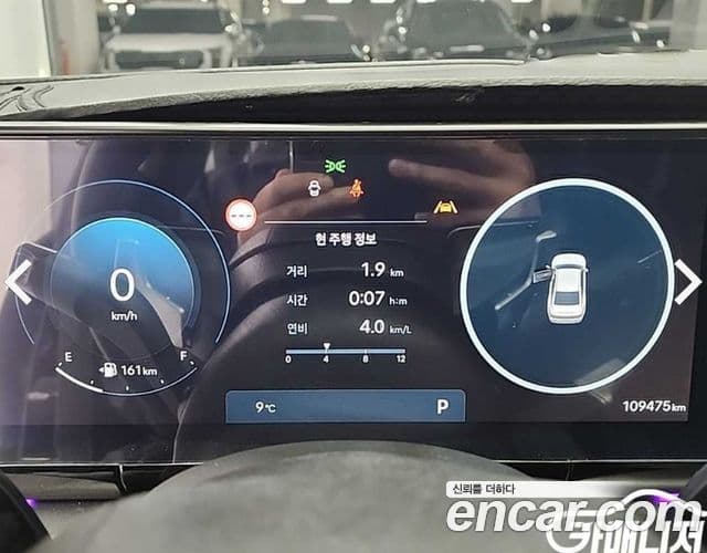 Hyundai Grandeur Hybrid 2023 — ფოტო 17/19