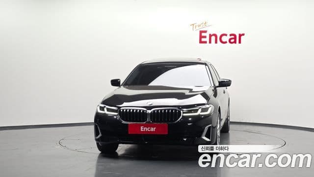 BMW 5 Series 2022 — Şəkil 3/20