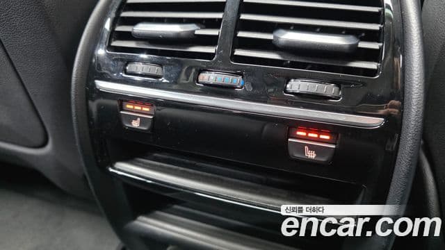 BMW 5 Series 2019 — Şəkil 17/20