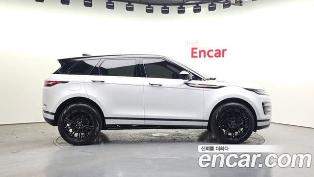 Land Rover Range Rover Evoque 2025 — ფოტო 6/20