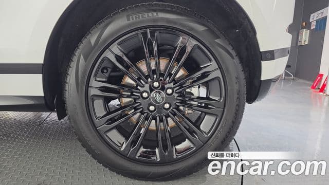 Land Rover Range Rover Evoque 2025 — ფოტო 9/20