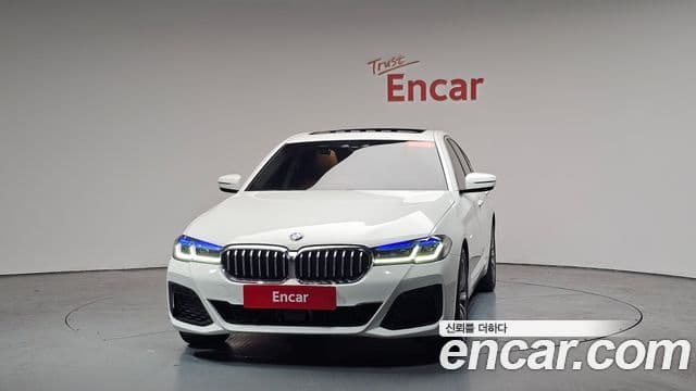 BMW 5 Series 2018 — ფოტო 3/20