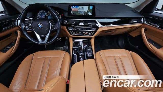 BMW 5 Series 2018 — ფოტო 7/20